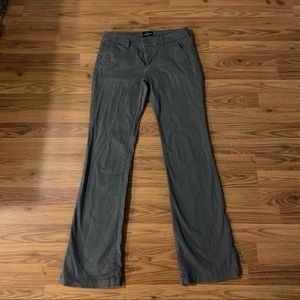 American Eagle Kick Boot pants size 6 33 inseam